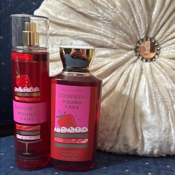 Bath & Body Works Strawberry Pound Cake Shower Gel and Fragrance Mist Set - Red - Picture 1 of 1
